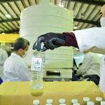 تولید بیش از 60 هزار بطری محلول ضد عفونی کننده برای مقابله کرونا